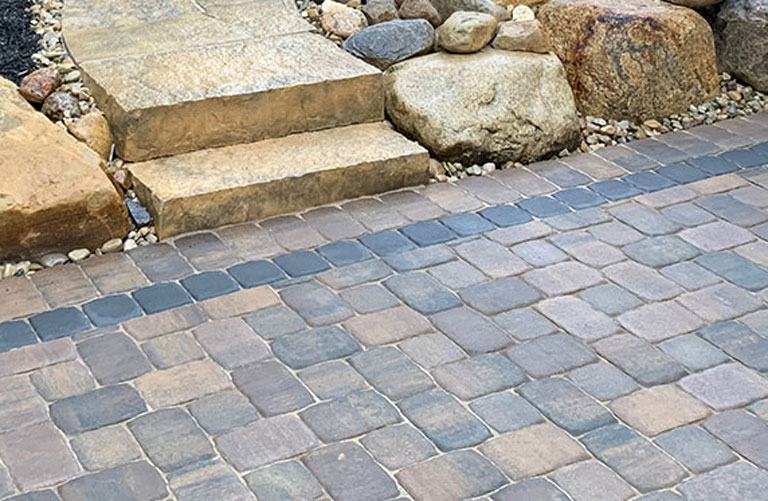 Lones Stone - Oberfields Pavers And Walls